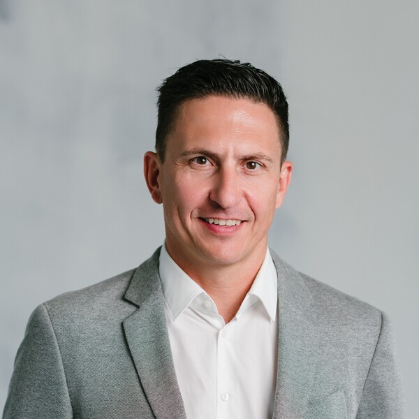 Portraitbild von Christoph Heini von Jossi
